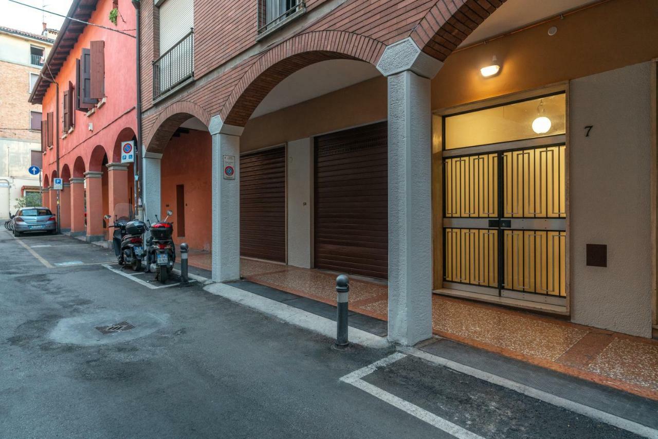 Dimora Santo Stefano: Ampia, Con Giardino Privato Apartment Bologna Exterior foto